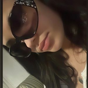 Meet your Posher, Alexandria